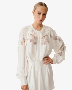 Robe Courte A Dentelles Belinda